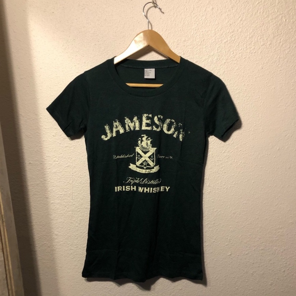 Women’s shirt